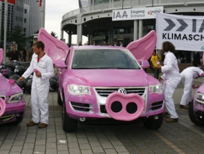 Да подкарваме розови коли, били най-безопасни