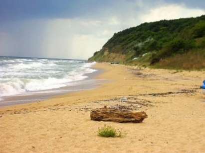 Морето изхвърли труп на плажа в Крайморие