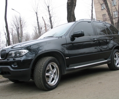 Крадено бургаско „BMW X5” открито във Варна