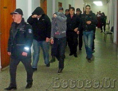 Въоръженият обирджия Райчо Добрев подлудил полицаите с хемороиди