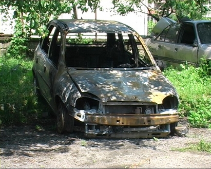 Запалиха колата на юристката на Община Царево