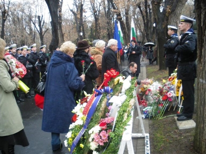 Отдаваме почит пред Ботев и падналите за Свободата