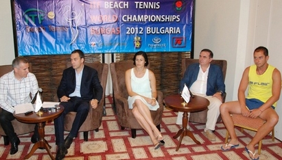 18 държави мерят сили на Световно първенство по плажен тенис в Бургас