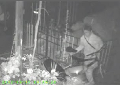 Цигани нахлуха в имот в Средец, собственикът ги засече на видеокамера