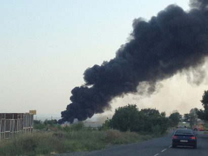Автоморга горя в Бургас, черен пушек над „Меден рудник”
