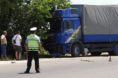 Кошмар на „Тракия”: Камион помете два буса,  има жертви и ранени от Карнобат и Сунгурларе