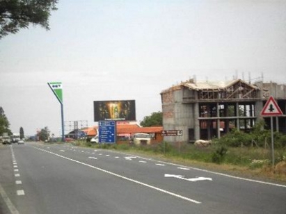 Авария на камион затвори пътя от Сливен към Бургас