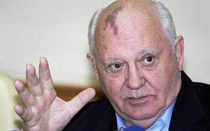 Хванаха Горбачов да краде от магазин!