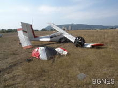 Самолетът край Шумен паднал от 10 метра, няма загинали