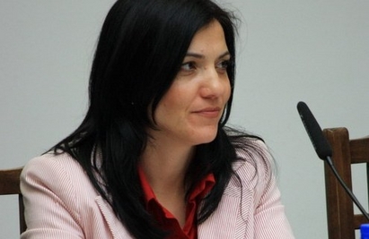 Маджарова титуляр на комисия в Конгреса на местните власти в Европа