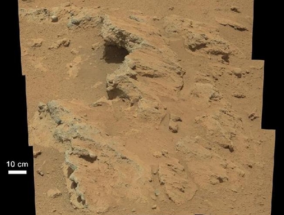Сuriosity откри древен ручей на Марс
