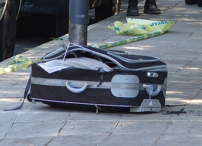 Съмнителен куфар подлуди и Варна