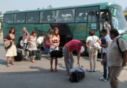 Близо 40 български туристи изоставени в турски курорти