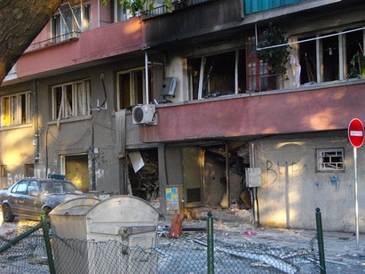 Вдигат унищожената от експлозията на EVN сграда на ул. „Хан Крум”