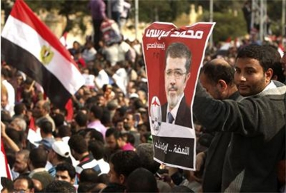 Искат да свалят египетския президент