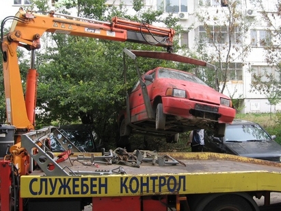 Бургас успешно се прочиства от вехти автомобили и развалени електроуреди