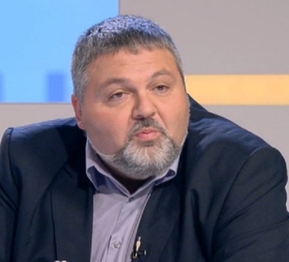 Кирил Гумнеров: 90% от депутатите са готови да си събуят гащите и да се наведат