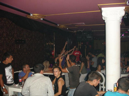 Крадци гепиха съботния оборот на дискотека „Ароганс” в Бургас
