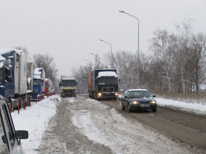 50 тира са закъсали край Сливен