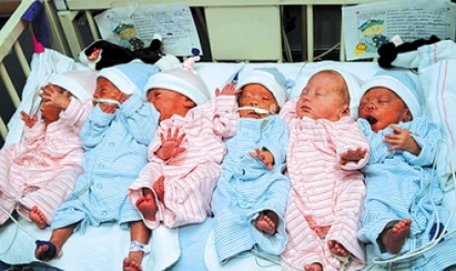 20-годишна майка на три деца роди още шест