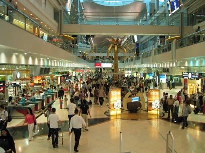 Хиляди туристи в Дубай за традиционния шопинг фестивал