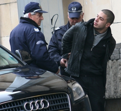 Стрелецът от престрелката за паркомясто в Пловдив остава в ареста