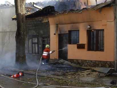 85-годишна жена, едва не изгоря жива след пожар в дома й