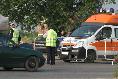 Автобус блъсна две момиченца на 9 и 13 години в Шумен