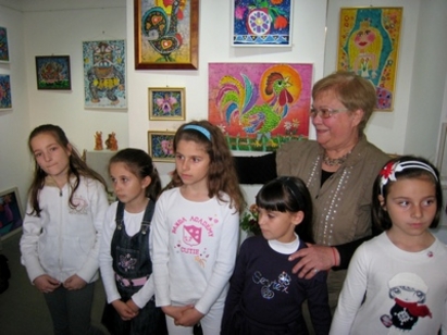 Учител и ученици откриват обща изложба в галерия De’ Art