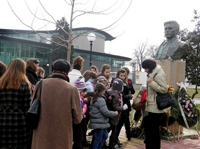 Десетки поморийци почетоха паметта на Васил Левски