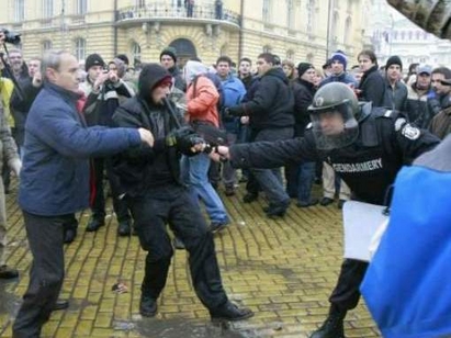 13 от арестуваните вандали на протеста са криминали, свързани с Алексей Петров Трактора