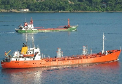 Прецедент: Вадят на търг в Бургас кирибатски моторен танкер, искат му 521 625 лева