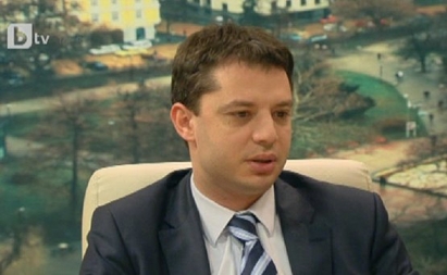 Делян Добрев: Токът не може да поевтинее с 8%