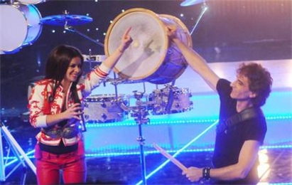 Сменят песента на Елица и Стунджи за Евровизия