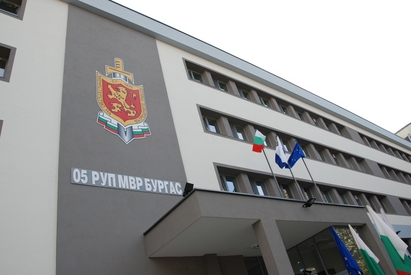 Крадец скочи през прозореца от втория етаж на Пето РУП в Бургас