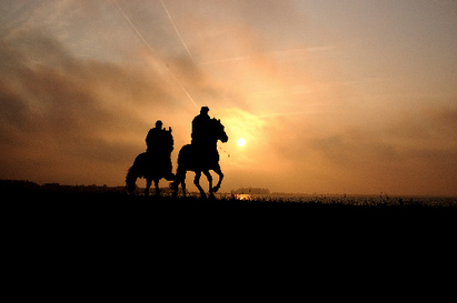 Приморско отбелязва Тодоров ден с конни надбягвания