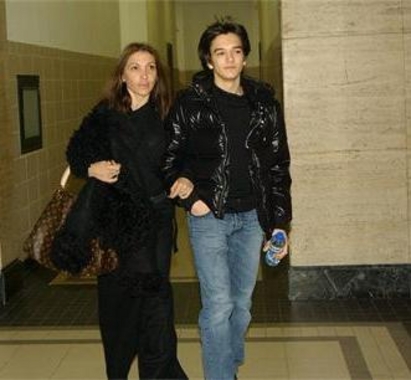 Катрин Маркова, майка на отвлечения Джорджио: Синът ми всеки ден пита освободена ли е Лара