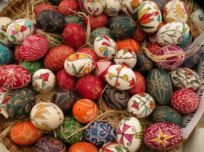 180 000 българи ще чукат яйцата в чужди хотели