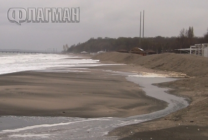 Морските диги спасиха пясъка на Северния плаж в Бургас