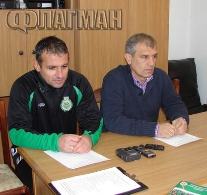 Изп.директор на ПФК "Нефтохимик" Благо Митрев: Утре представяме новия треньор. Бургаската публика го познава