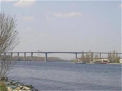 Още един мъж се хвърли от Аспаруховия мост във Варна