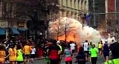 Експлозии разкъсаха хора в Бостън (видео)