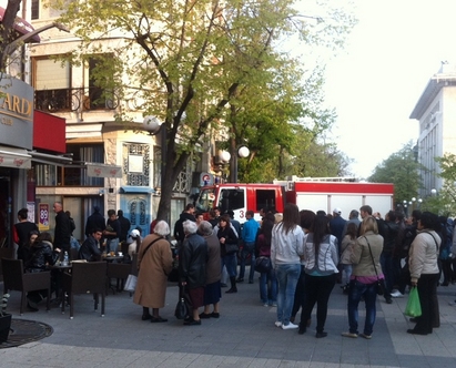 Пожар в центъра на Бургас, горя ресторант "Етно" (ОБНОВЕНА)