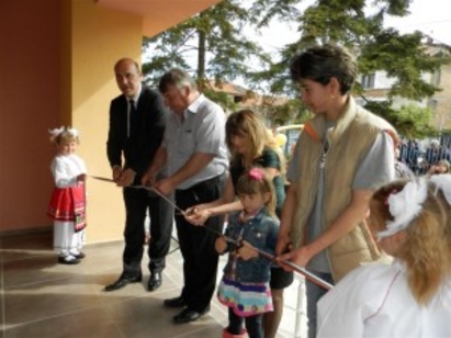 В Деня на Европа кметът на Поморие откри европейска детска градина в Ахелой