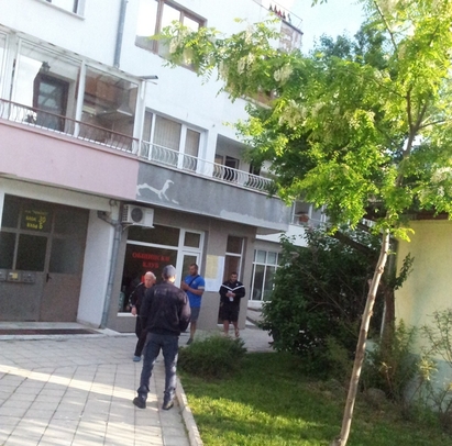 ГЕБР-Бургас сигнализира: Щаб на БСП работи до избирателна секция в Несебър