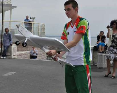 Самолет излетя от Морското казино в Бургас