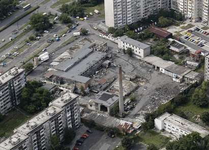 Изриването на клоаките в Бургас – грозните останки на Млекоцентралата изчезнаха през 2006 година