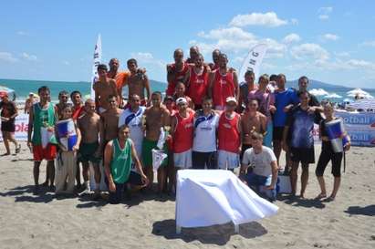 Първият от поредицата турнири по плажен футбол ще се проведе на 8 и 9 юни в Бургас