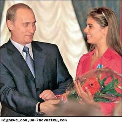 Разводът на Путин и Людмила не стресна руснаците