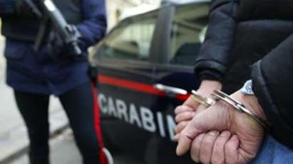 Шестима българи арестувани в Рим след обир в автобус